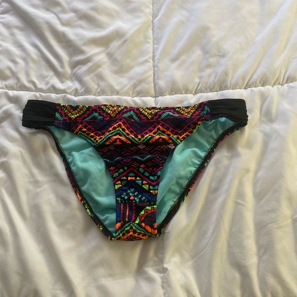 Endless sun bikiin bottoms size large multi colors